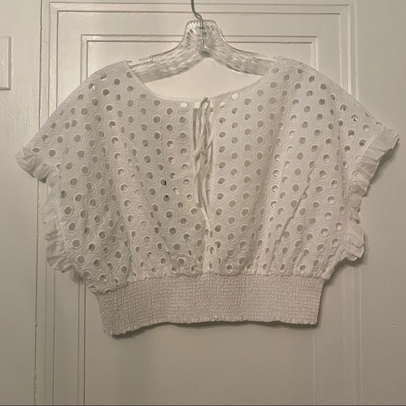 Kisuii Zoie Eyelet-Embroidered Coverup Crop Top XSmall NWT - Picture 9 of 9